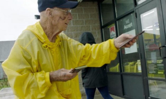 This 94-year-old hands out chocolate bars to strangers. And people love it